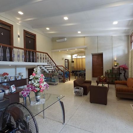 Residencia Marfel 호텔 따끌로반 외부 사진