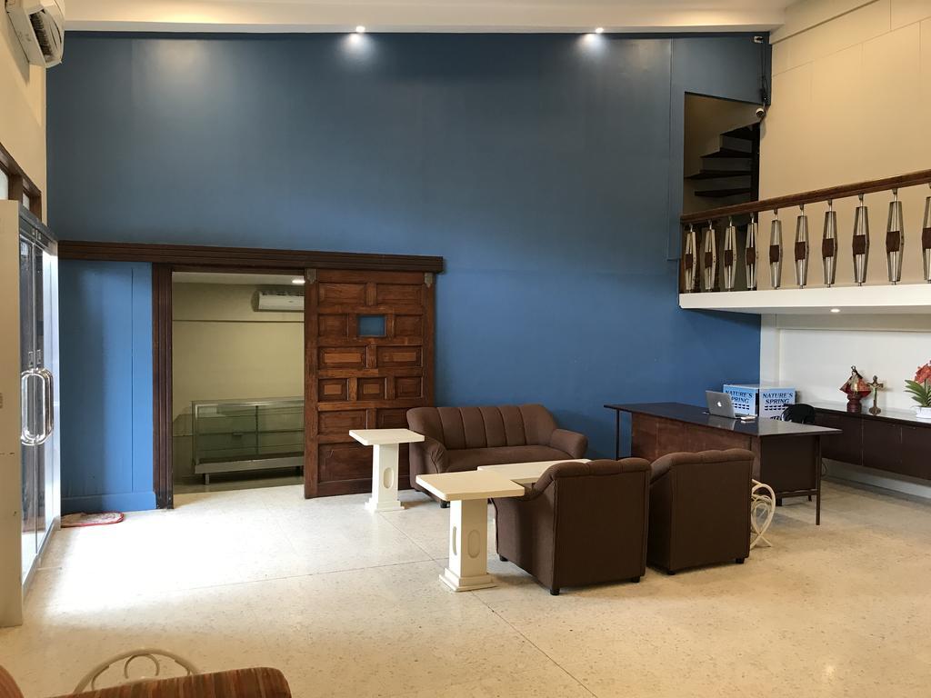 Residencia Marfel 호텔 따끌로반 외부 사진